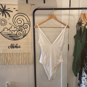 TOPSHOP • Plunge Wide Rib One-PieceWhite V-Neck Swimsuit